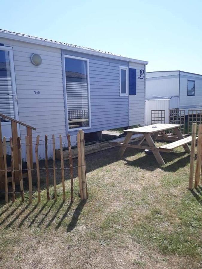 Stacaravan 4Pers In Bredene Met Eigen Tuintje 2449 Exterior photo
